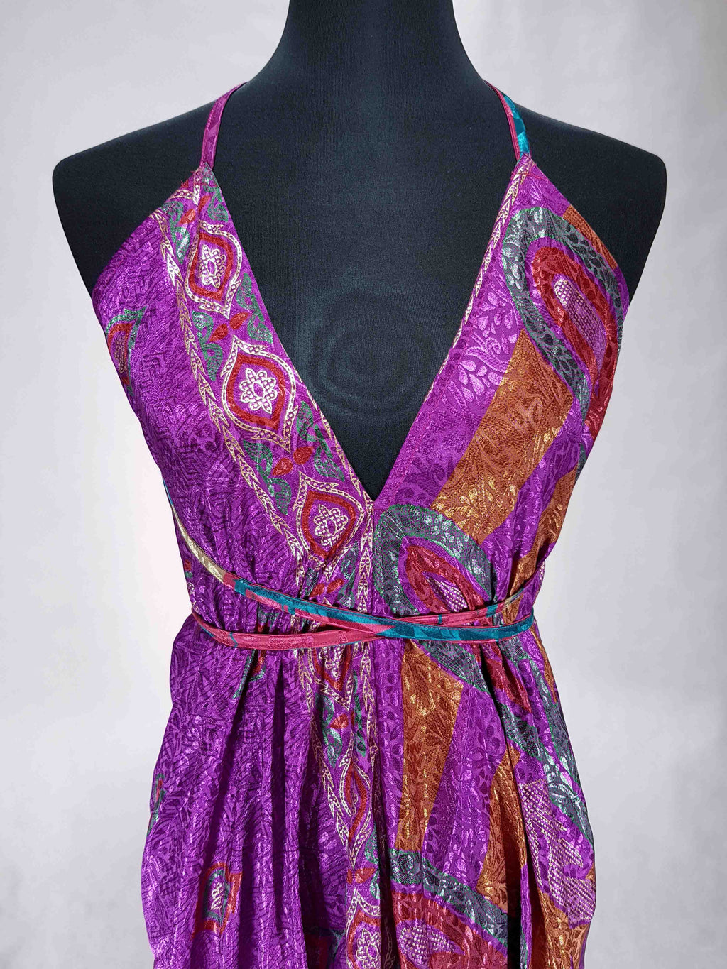 Das kurze Magische Kleid intensives Lila