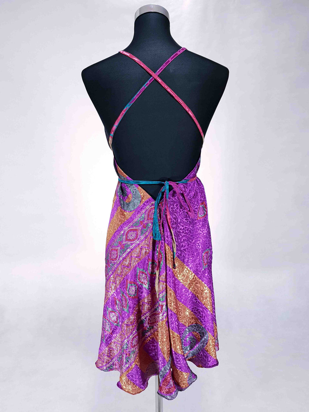 Das kurze Magische Kleid intensives Lila